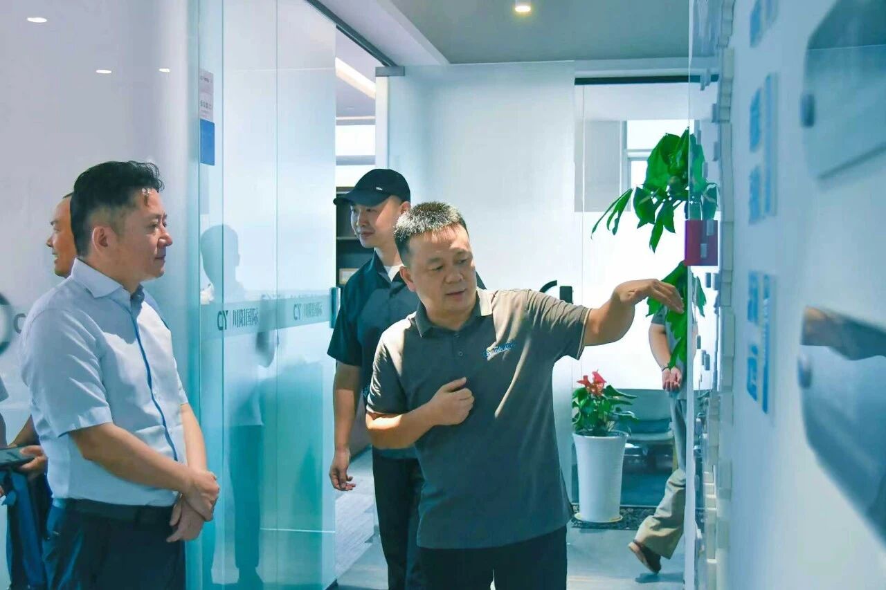 f2d7eb253915e7402abb04d96921c88d.jpg 微信图片_2025-11-20_165034_799.jpg